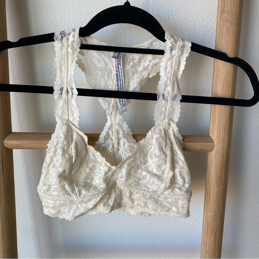 Intimately by Free People Cream Bralette | Size S